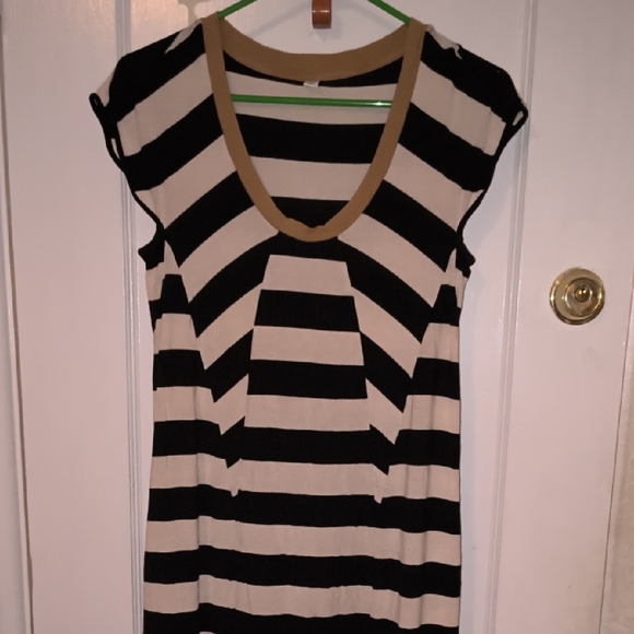 Uniqlo | Black and Cream Striped Maxi Dress - Picture 1 of 5